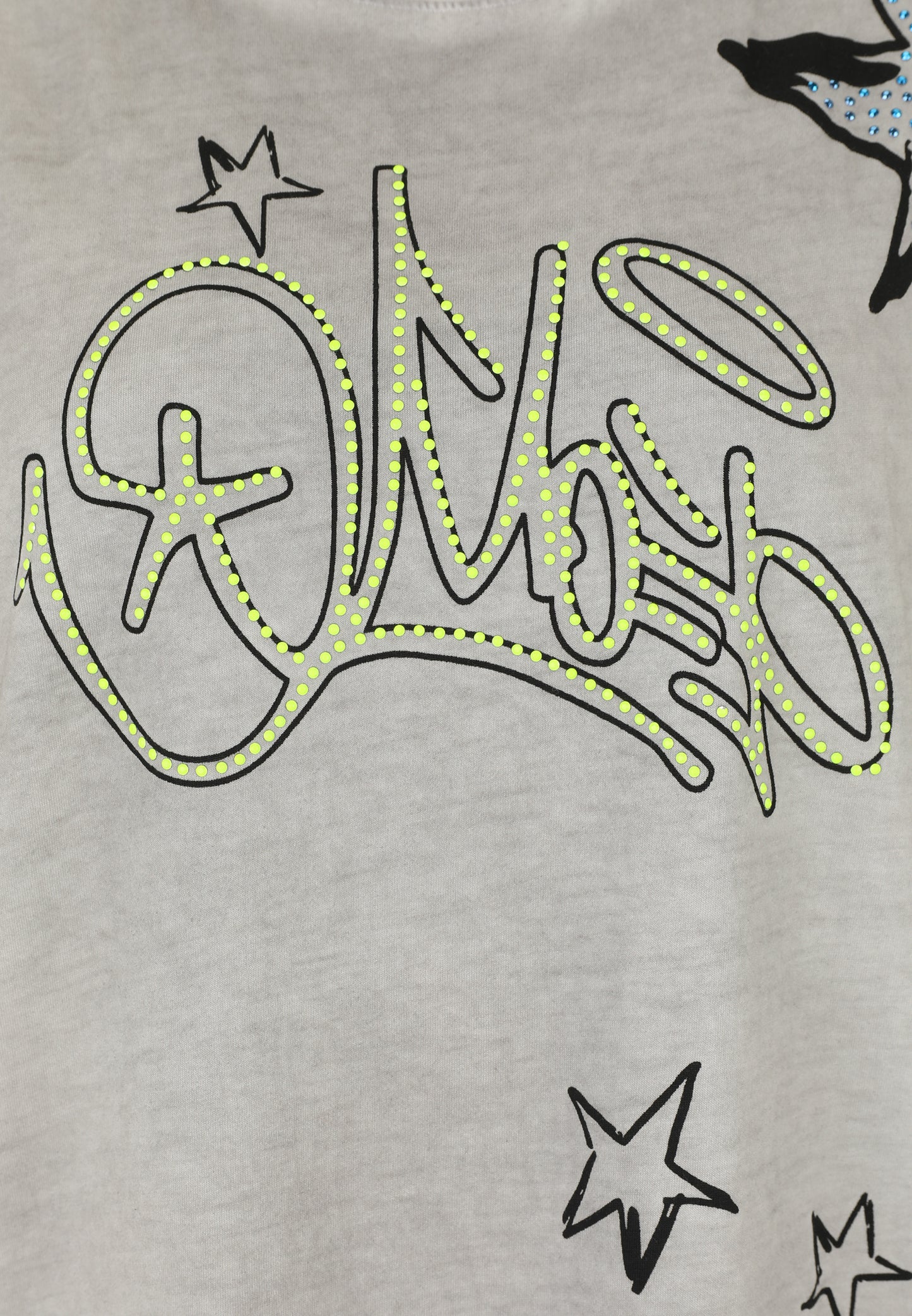 T-Shirt in lässiger Waschung mit Graffiti-Motiv und Plättchen