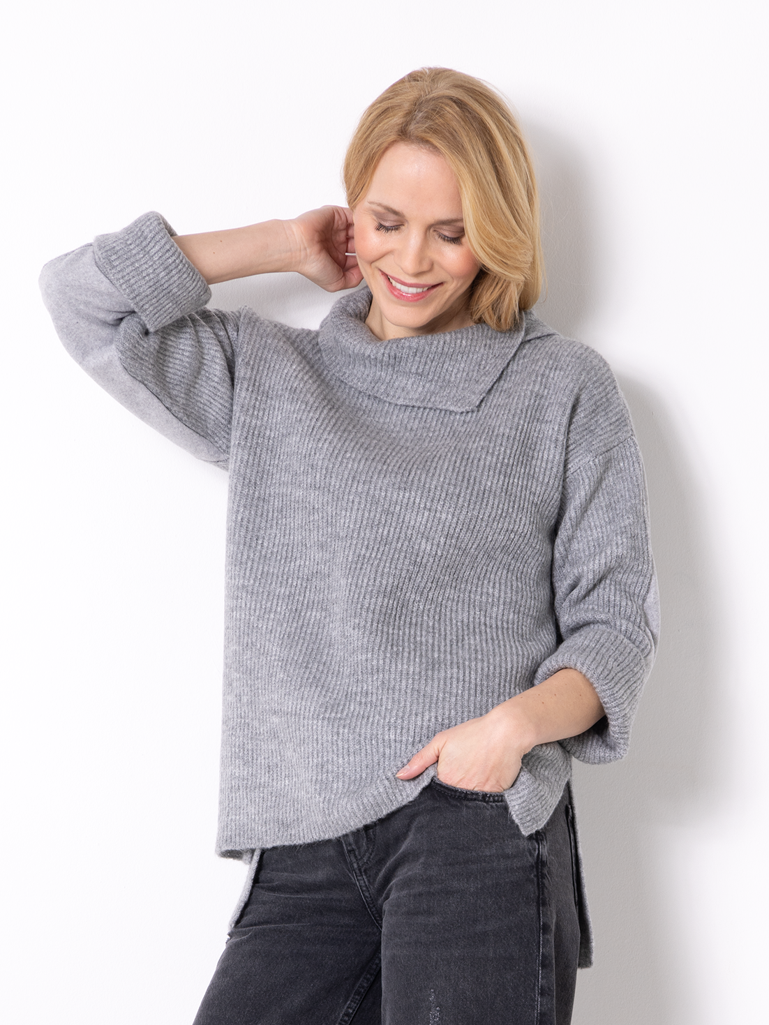 Pullover - verschiedene Farben 🎨