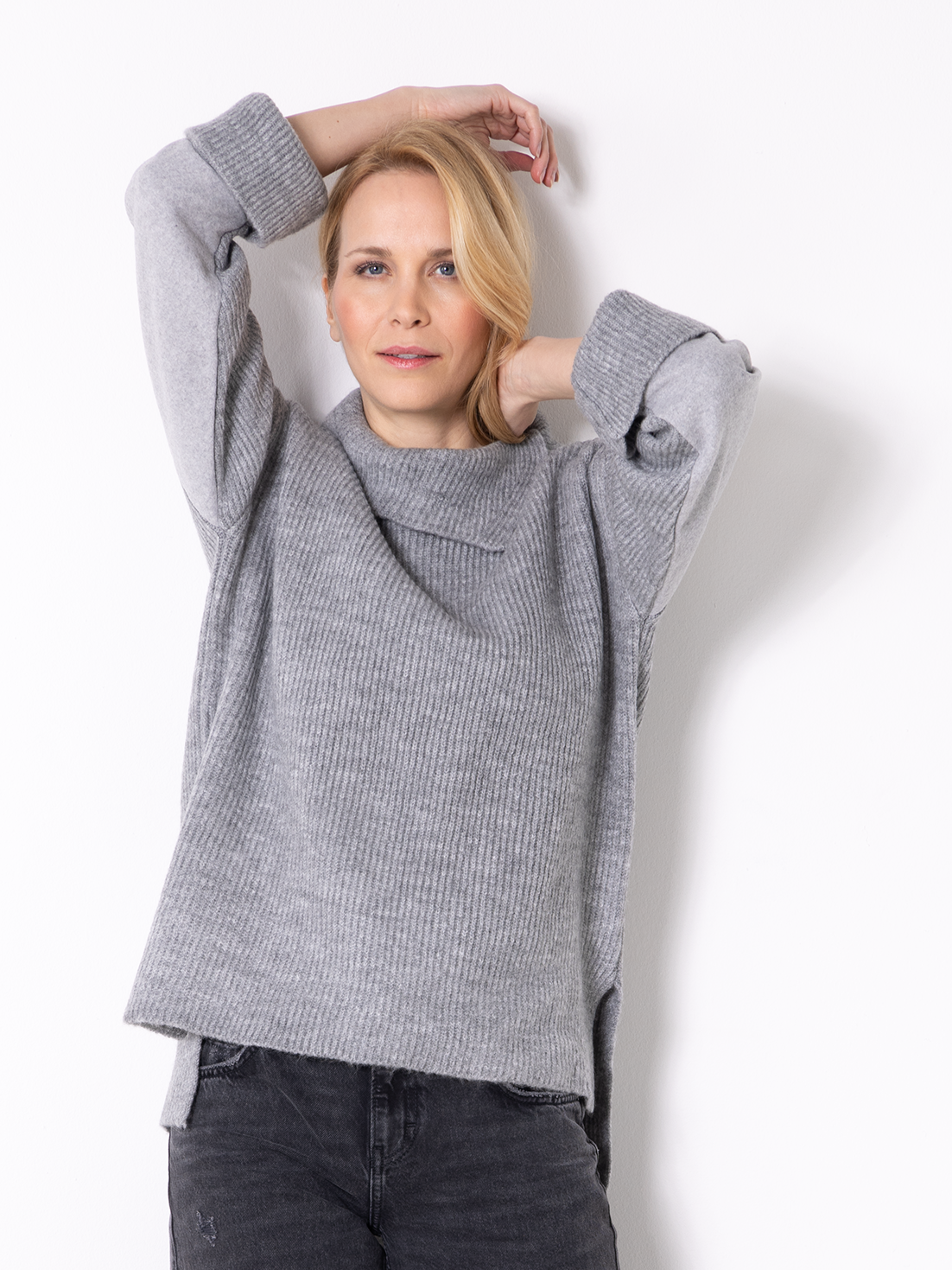 Pullover - verschiedene Farben 🎨