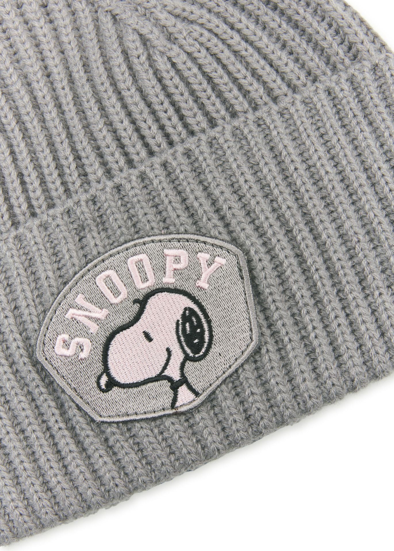 Mütze mit Snoopy Badge