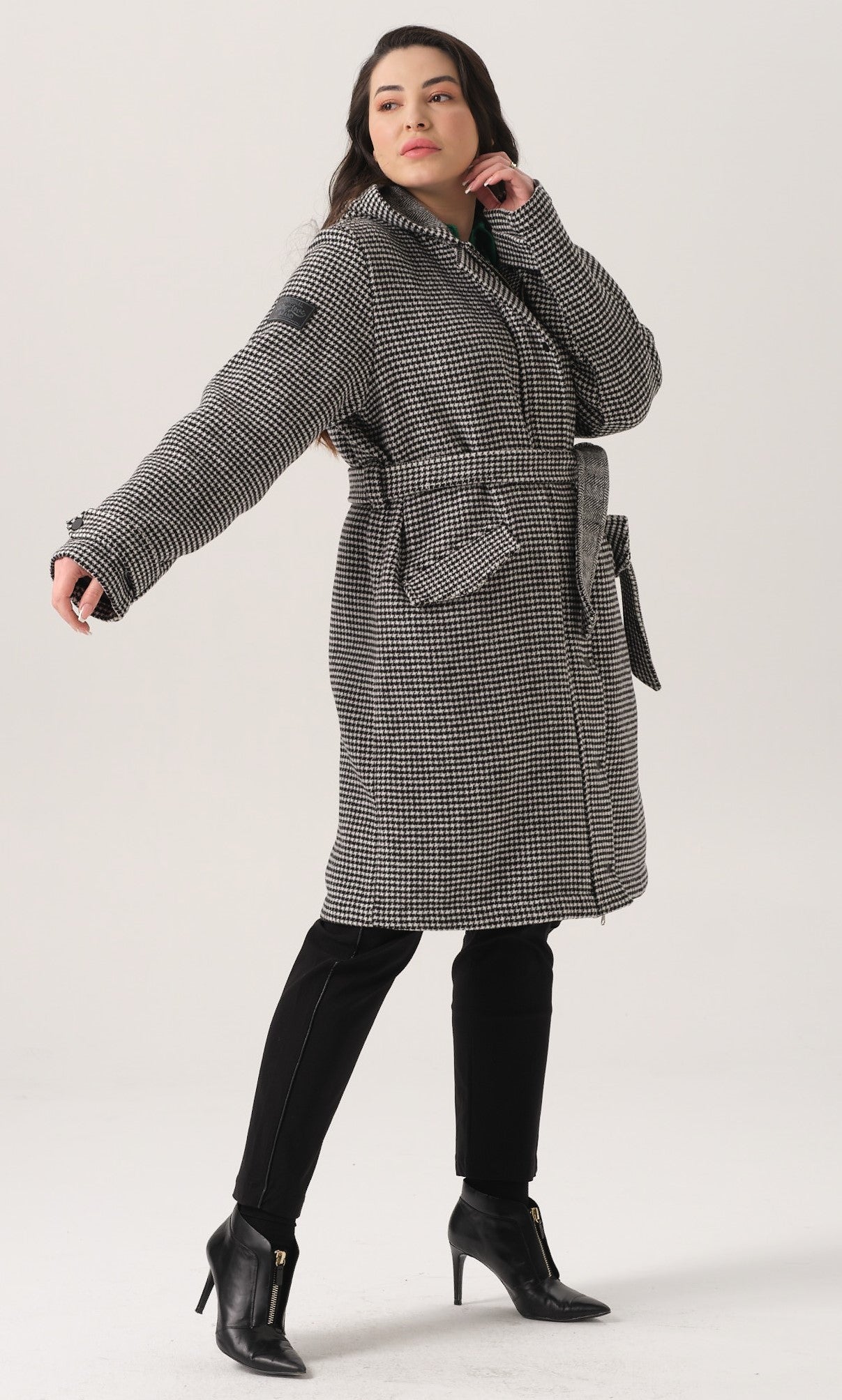 Kapuzenmantel mit Taillengürtel