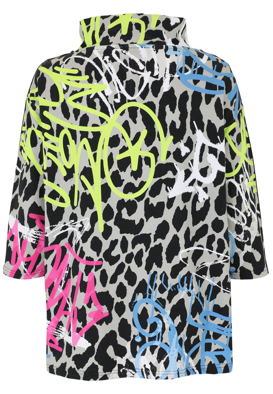 Jacke aus Sweatware, Leo-Print mit Graffiti-Details und Dreiviertelarm