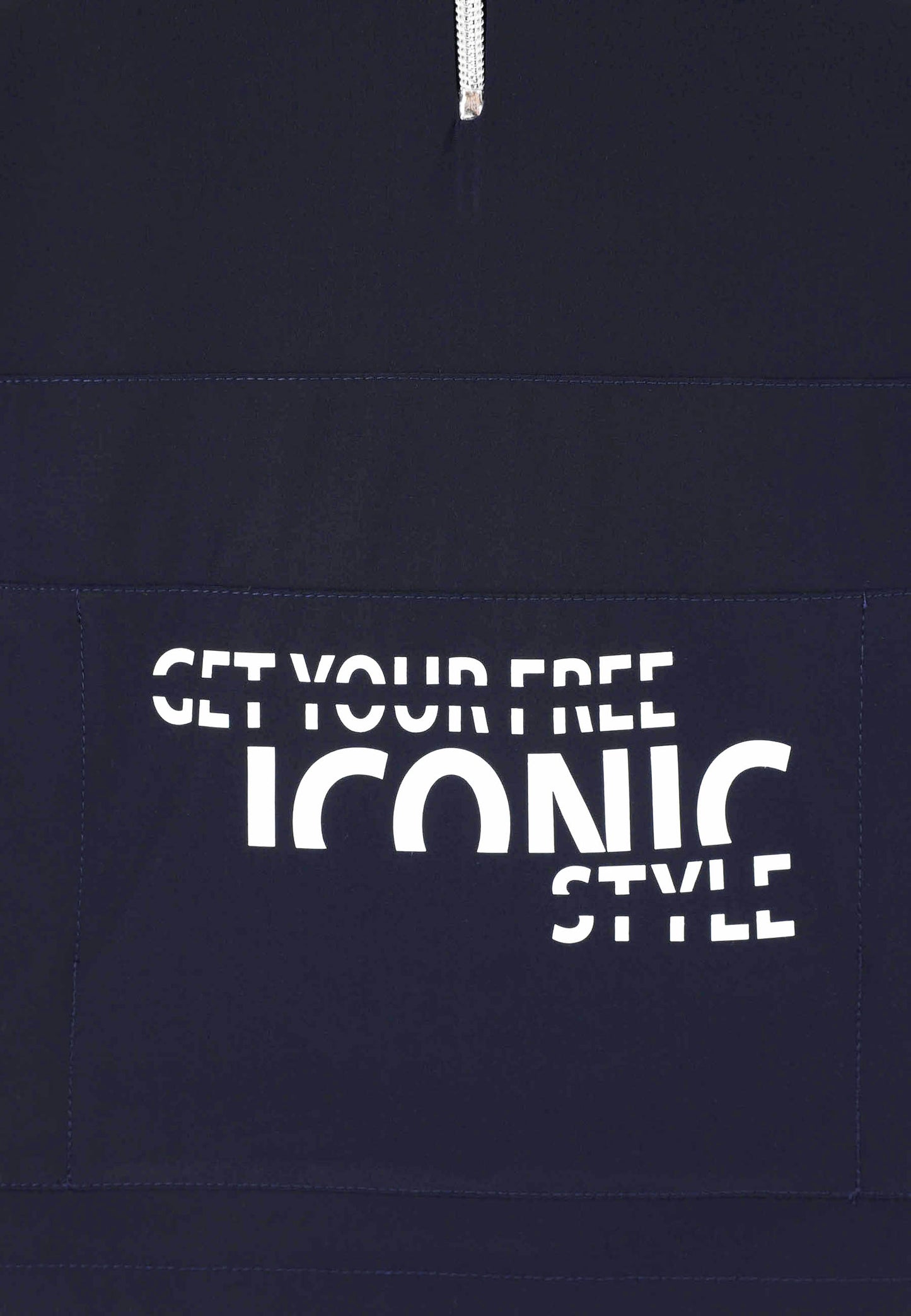 Shirt aus elastischer Wirkware