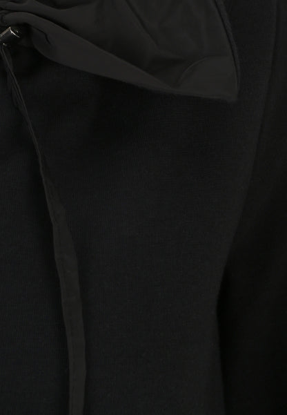 Jacke aus Wirkware mit Taft-Einsätzen
