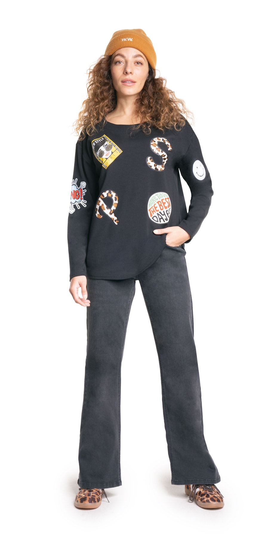 Sweatshirt mit Badge-Motiven